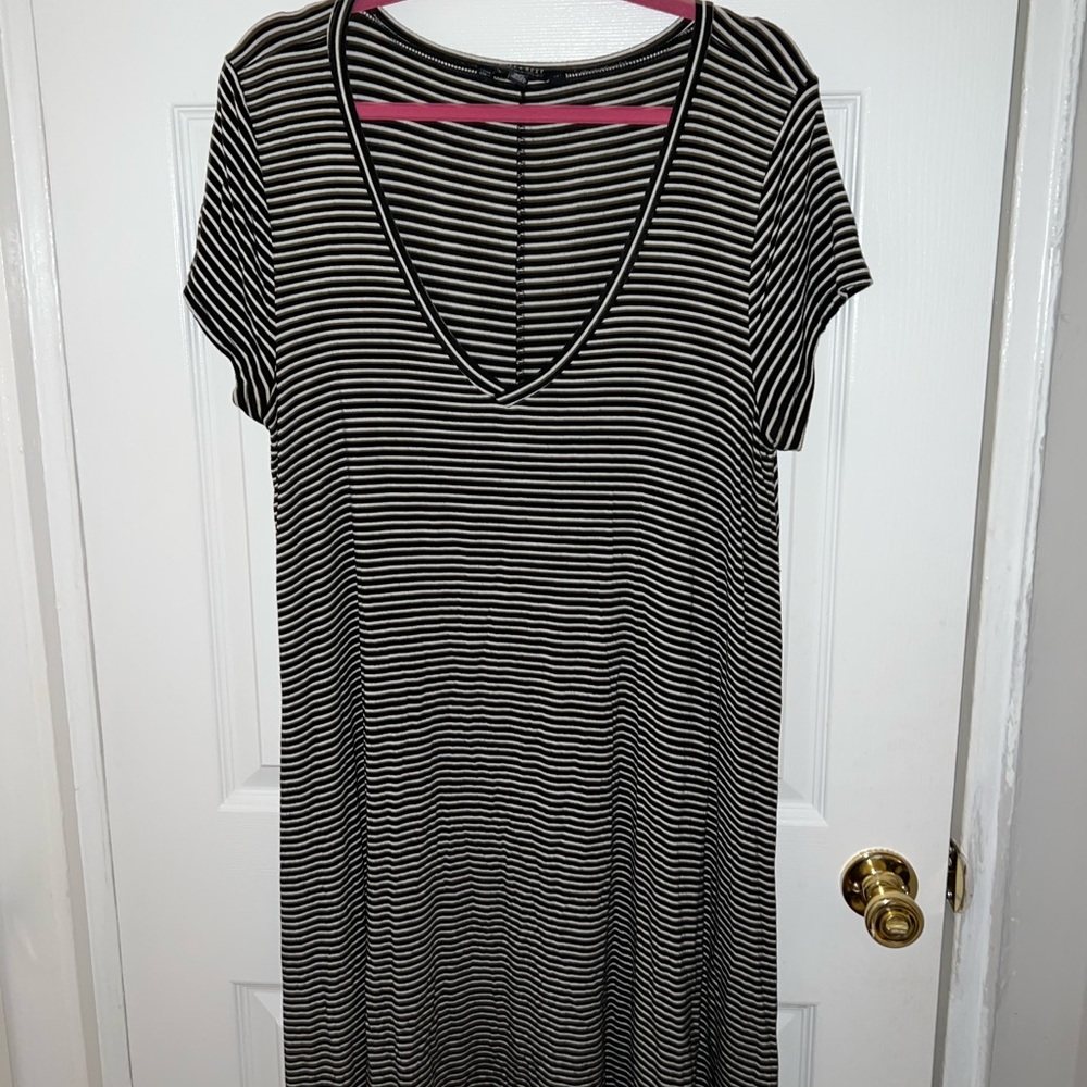 American Eagle Soft & Sexy Dress